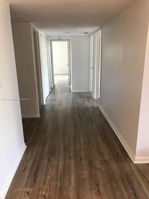 Edificio en Miami, Miami-Dade County