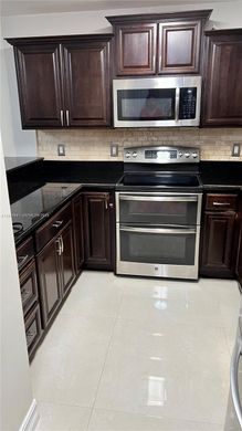 Residential complexes in Miami, Miami-Dade