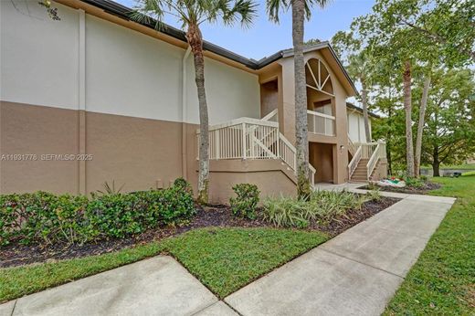 Residential complexes in Coral Springs, Broward County