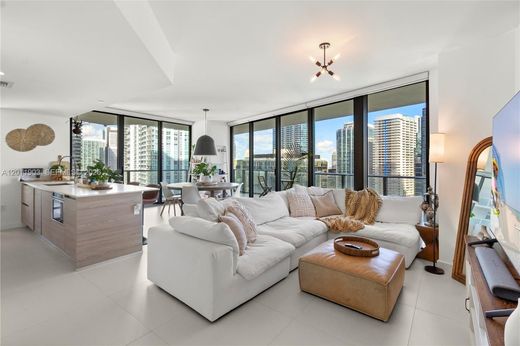 Complesso residenziale a Miami, Miami-Dade County