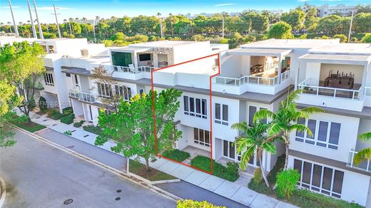 Townhouse - Doral, Miami-Dade County
