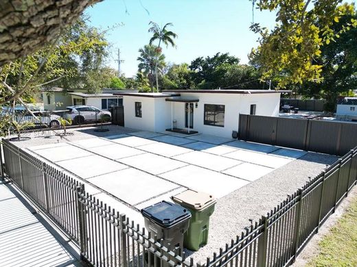 Villa in North Miami, Miami-Dade