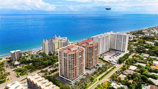 Residential complexes in Fort Lauderdale, Broward County