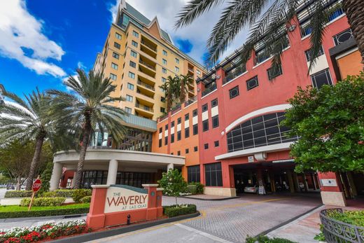 Residential complexes in Fort Lauderdale, Broward County