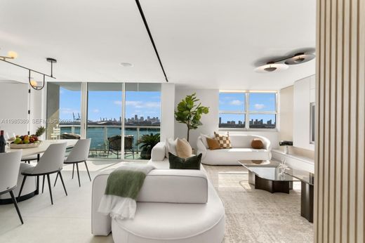 Complesso residenziale a Miami Beach, Miami-Dade County