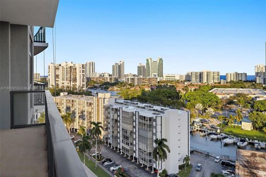 Complesso residenziale a Hallandale Beach, Broward County
