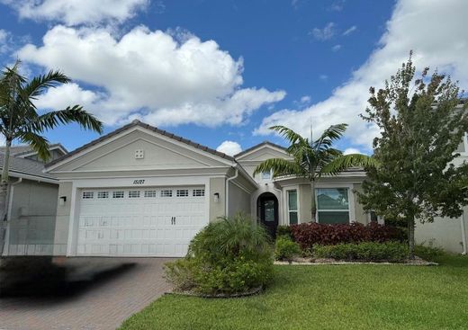 Villa - Westlake, Hillsborough County