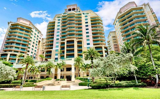 Residential complexes in Palm Beach Gardens, Palm Beach