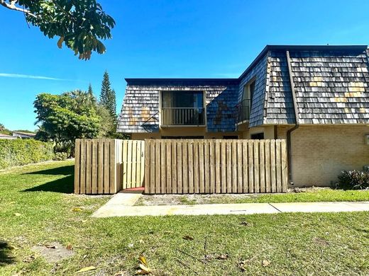 Palm Springs, Palm Beach Countyのタウンハウス