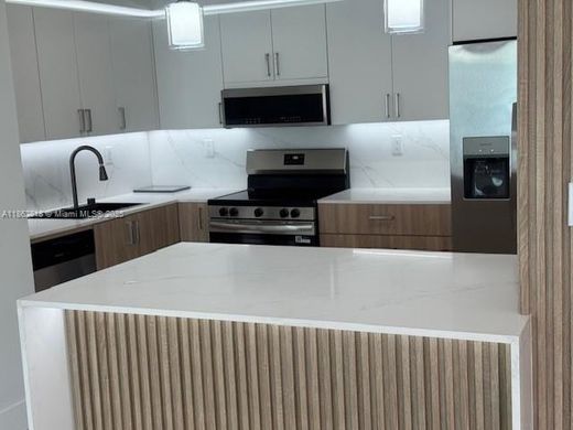 Residential complexes in Aventura, Miami-Dade