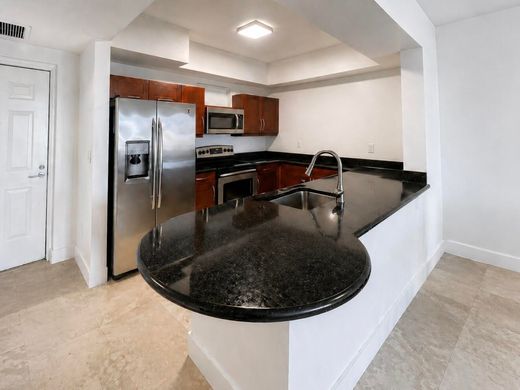 Residential complexes in Miami, Miami-Dade