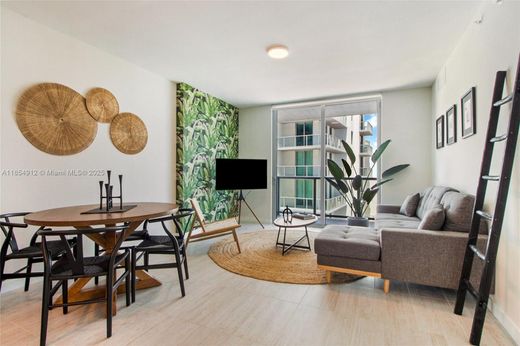 Complexes résidentiels à Miami, Comté de Miami-Dade