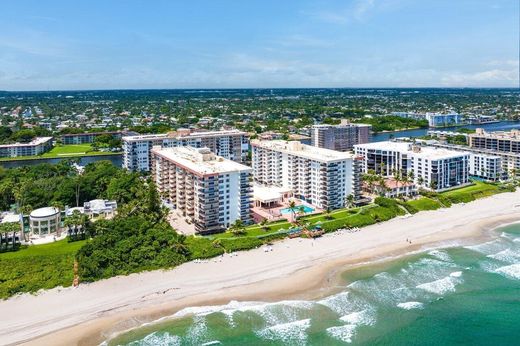 Residential complexes in Hillsboro Beach, Broward County