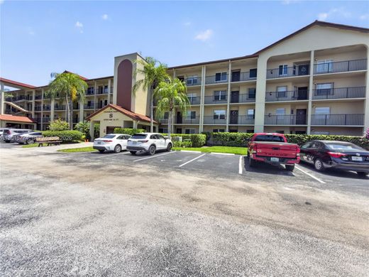 Complexos residenciais - Pembroke Pines, Broward County