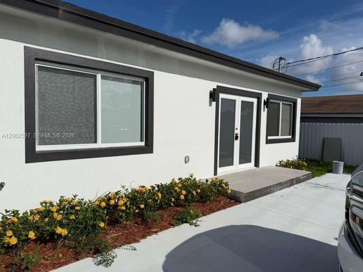 Villa in Hialeah, Miami-Dade