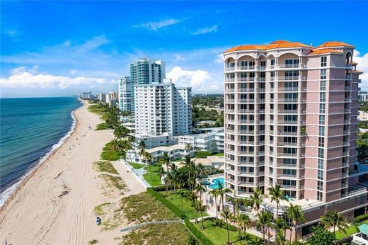 Residential complexes in Lauderdale by the sea, Broward County