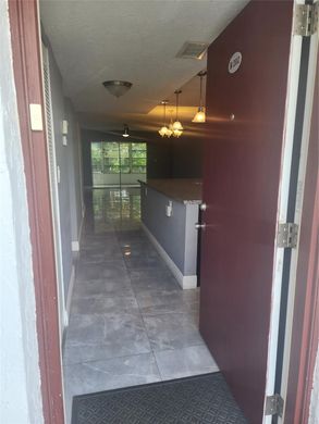 Residential complexes in Tamarac, Broward County