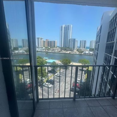 Residential complexes in Hallandale, Broward County