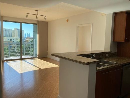 Kamienica w Miami Beach, Miami-Dade County