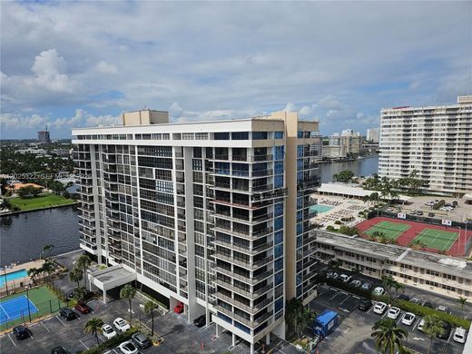 Complexes résidentiels à Hallandale Beach, Comté de Broward