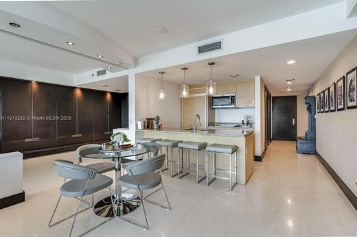 Residential complexes in Hallandale, Broward County