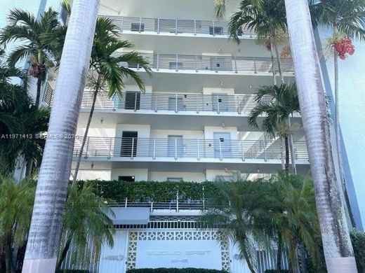 Complesso residenziale a Miami Beach, Miami-Dade County