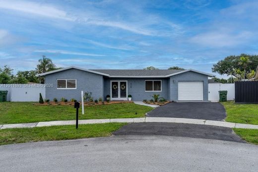Villa in Pembroke Pines, Broward County