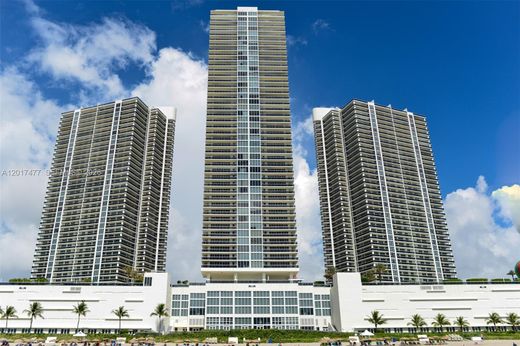 Complexes résidentiels à Hallandale Beach, Comté de Broward