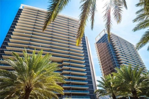 Residential complexes in Bal Harbour, Miami-Dade