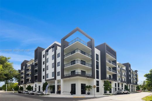 Residential complexes in Palmetto Bay, Miami-Dade