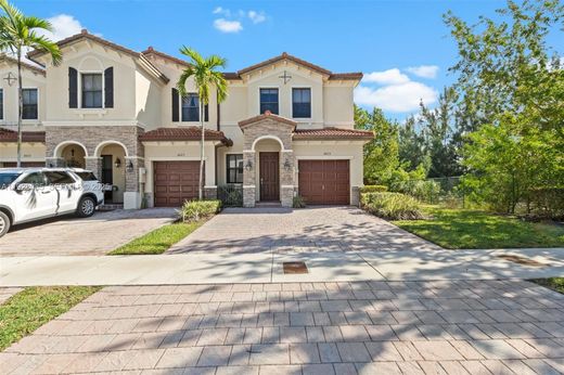 Şehir evi  Doral, Miami-Dade County