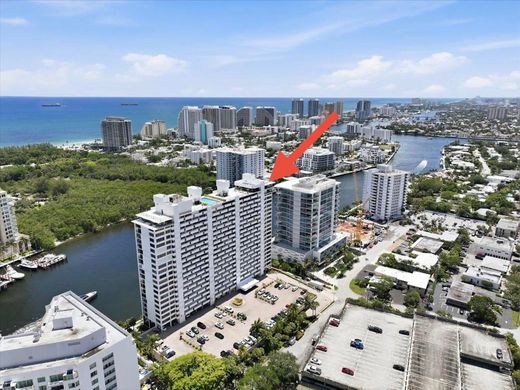 Residential complexes in Fort Lauderdale, Broward County