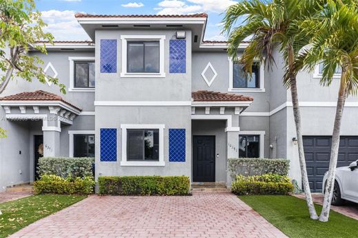 Townhouse in Miami Terrace Mobile Home, Miami-Dade