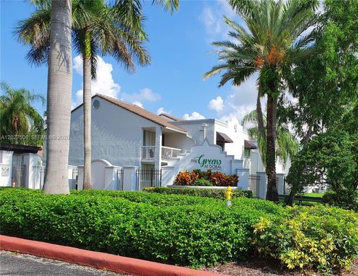 Residential complexes in Doral, Miami-Dade