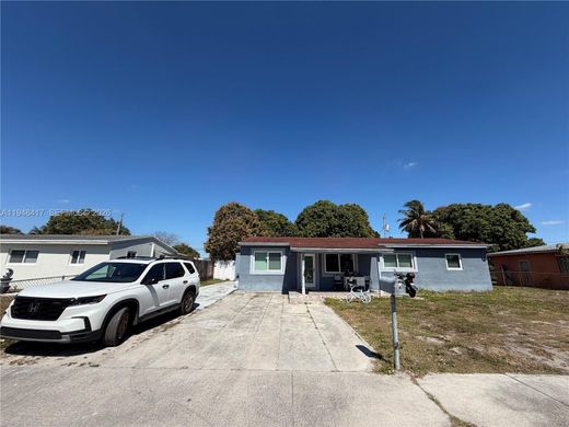 Villa in Miami Gardens, Miami-Dade