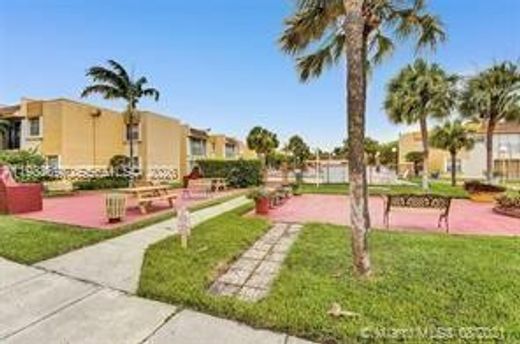 公寓楼  Miami Terrace Mobile Home, Miami-Dade County