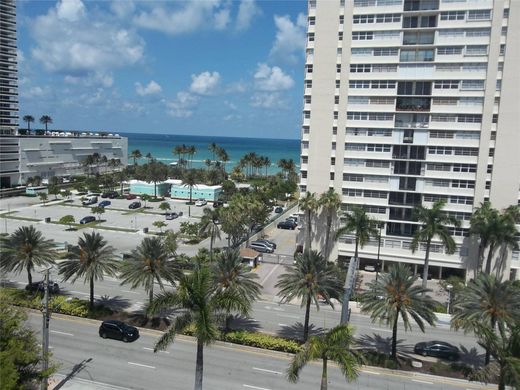 公寓楼  Hallandale Beach, Broward County