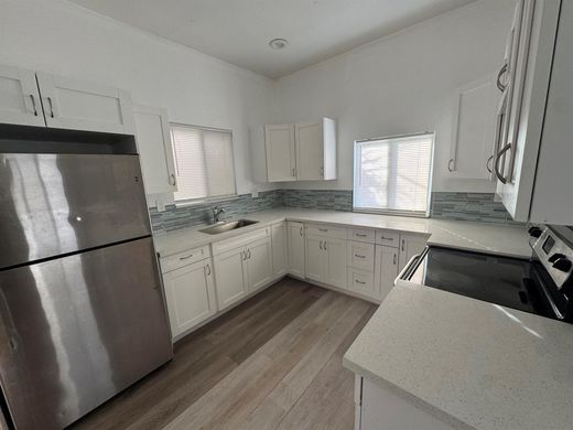 ‏בניין ב  West Palm Beach, Palm Beach County