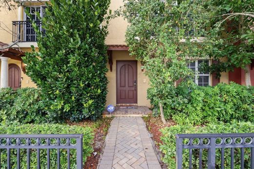 Townhouse - Lake Worth, Palm Beach County