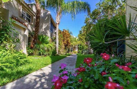 公寓楼  Oakland Park, Broward County