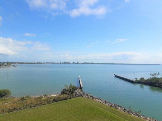 Residential complexes in Fort Pierce, Saint Lucie County