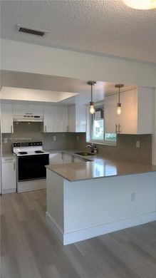 Residential complexes in Miami, Miami-Dade
