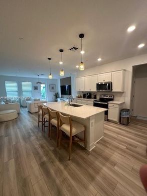 Townhouse in Plantation, Broward County