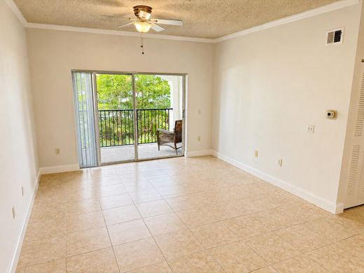 Wohnkomplexe in Boynton Beach, Palm Beach County