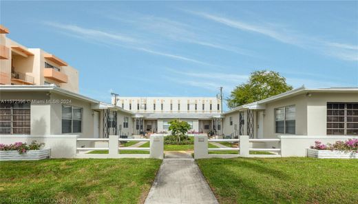 Κτίριο σε Coral Gables, Miami-Dade County