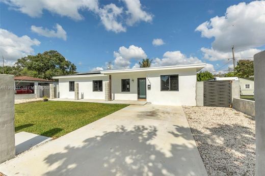 Villa in Miami, Miami-Dade County