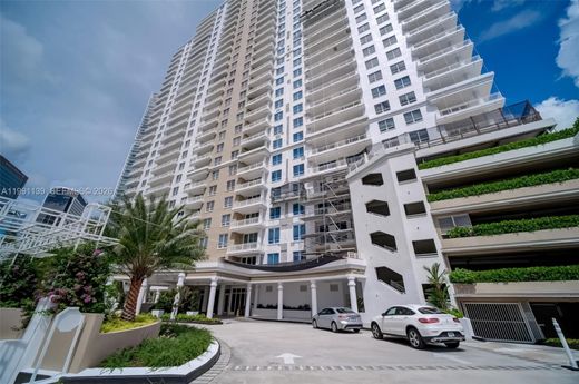 Komplex apartman Miami, Miami-Dade County