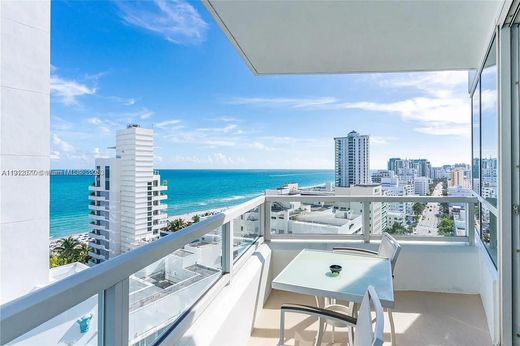 Residential complexes in Miami Beach, Miami-Dade