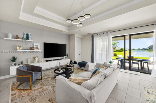 Villa in Oakland Park, Broward County
