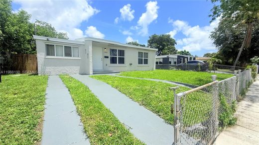 Вилла, North Miami Beach, Miami-Dade County